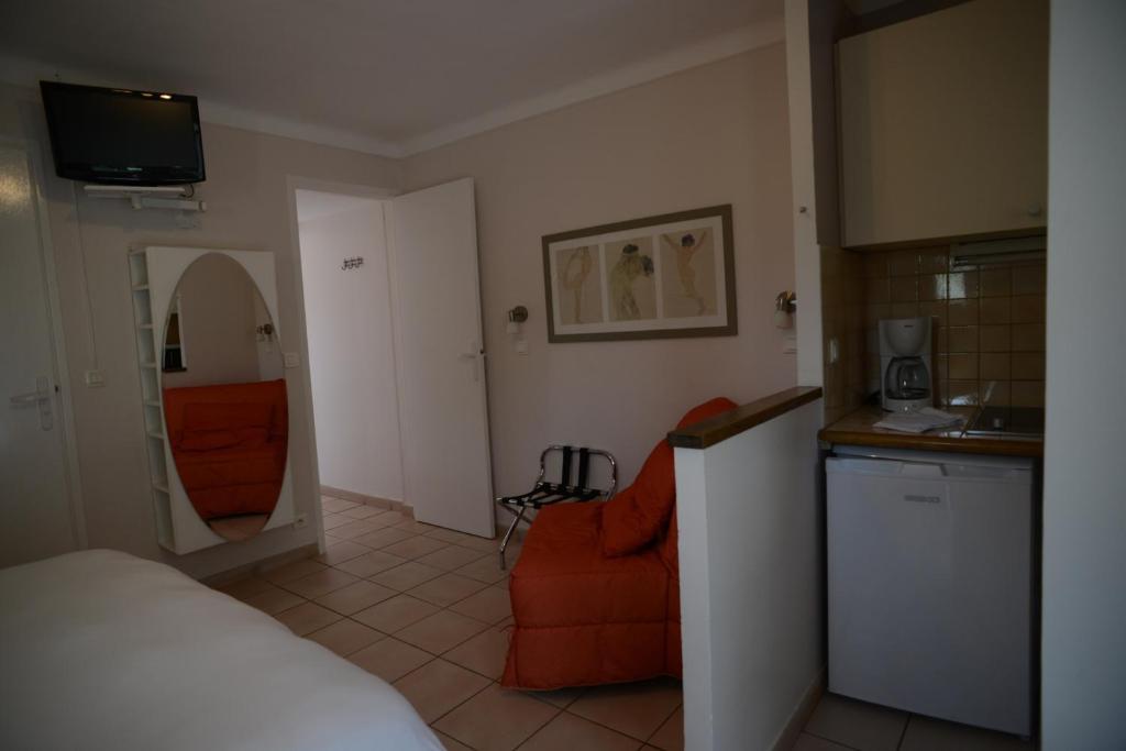 Athena Motel Saint Aygulf Ngoại thất bức ảnh
